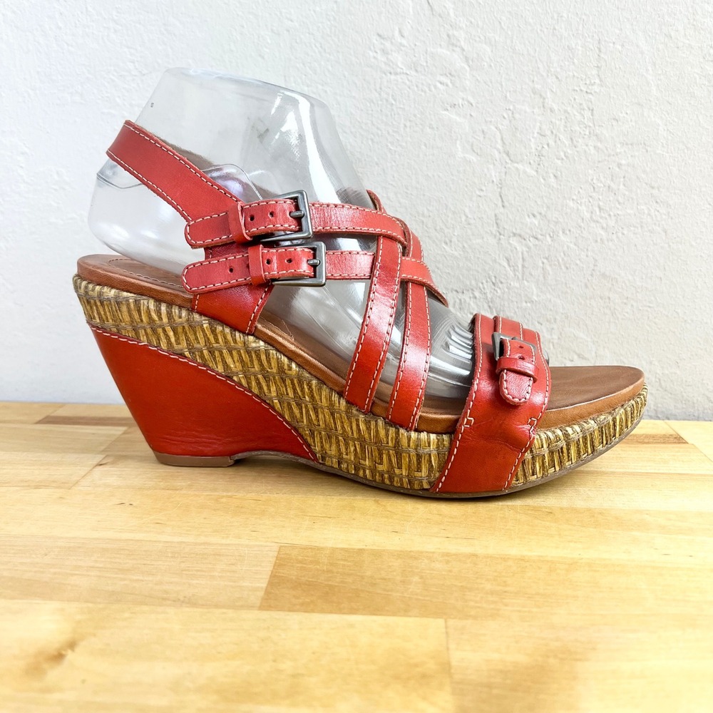 Naya Sandals Maize Size 8.5 Red Leather Strappy Buckle Wedge Espadrille